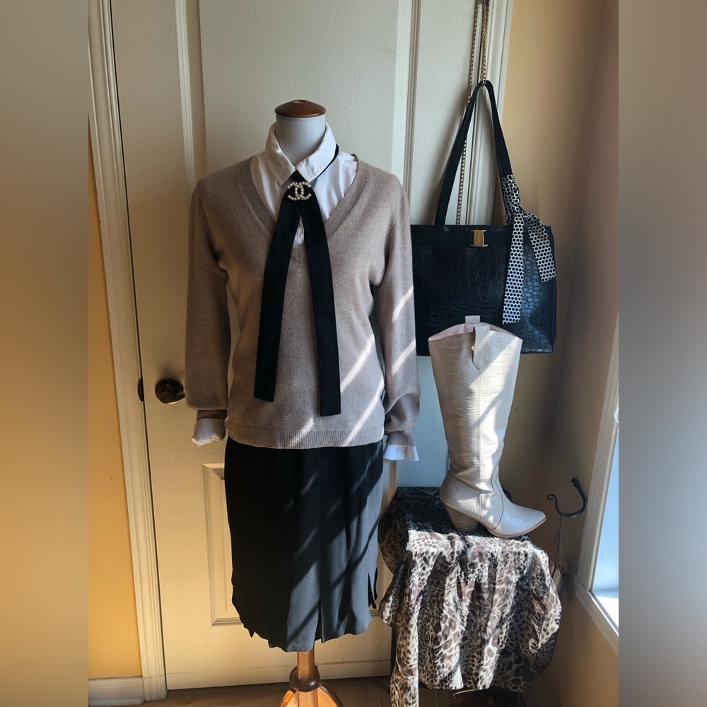 Barneys New York Soft Taupe Cashmere Sweater